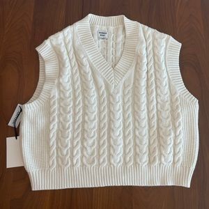 Aritzia Sunday Best Winston cropped sweater vest - NWT